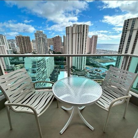 Ala Moana Hotel By Final Form โฮโนลูลู ภายนอก รูปภาพ