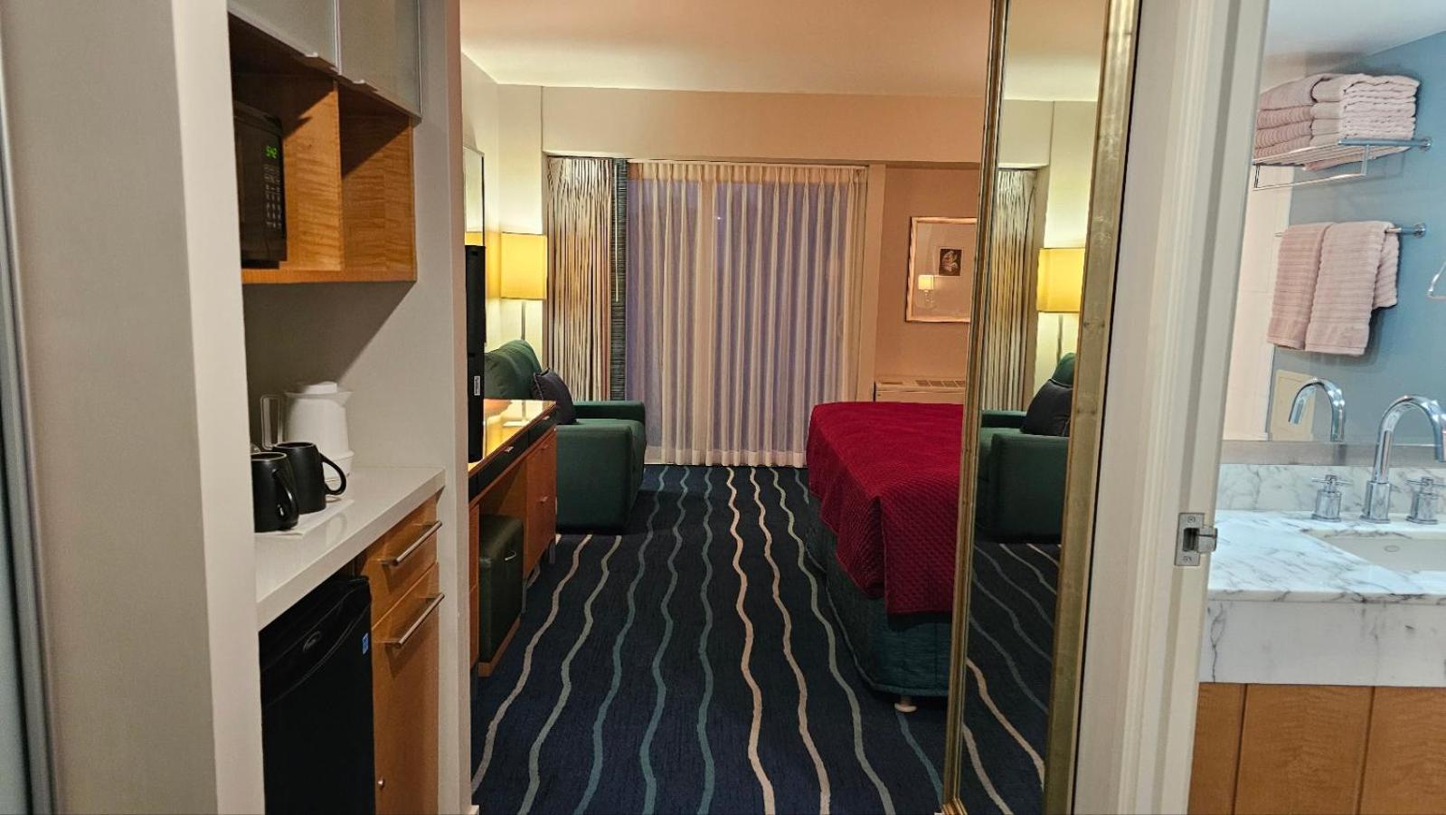 Ala Moana Hotel By Final Form โฮโนลูลู ภายนอก รูปภาพ