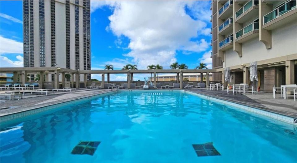 Ala Moana Hotel By Final Form โฮโนลูลู ภายนอก รูปภาพ